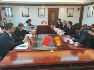  2020年11月27日，乐家集团高层辅导光临PP电子集团官网建材集团总部互换工作